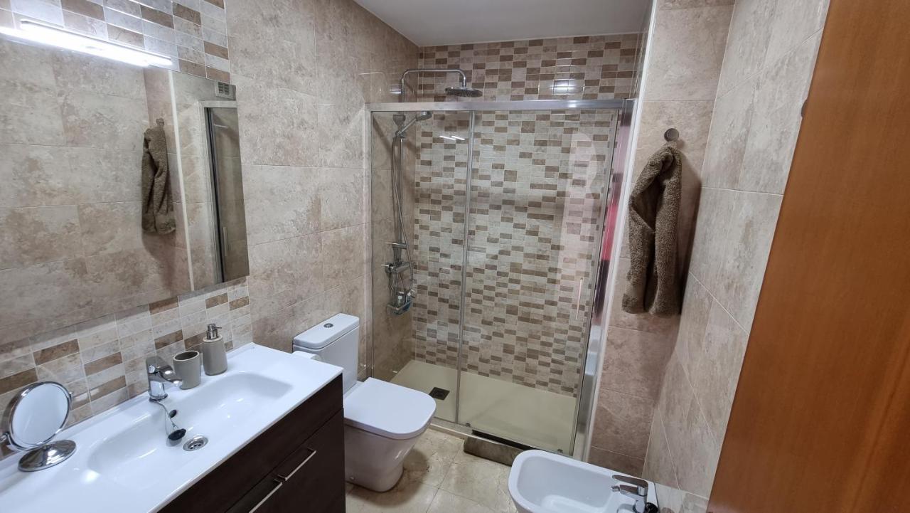 Atico Con Terraza Y 2 Habitaciones En Casco Antiguo Benidorm Eksteriør bilde