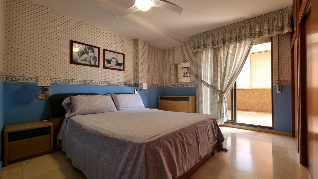 Atico Con Terraza Y 2 Habitaciones En Casco Antiguo Benidorm Eksteriør bilde